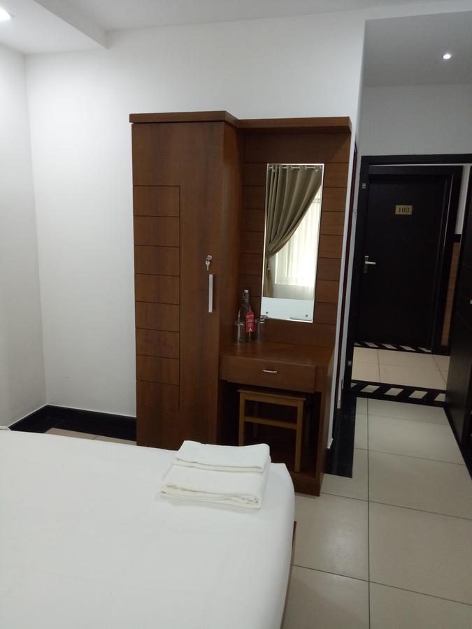 Kochi Pgs Inn מראה חיצוני תמונה